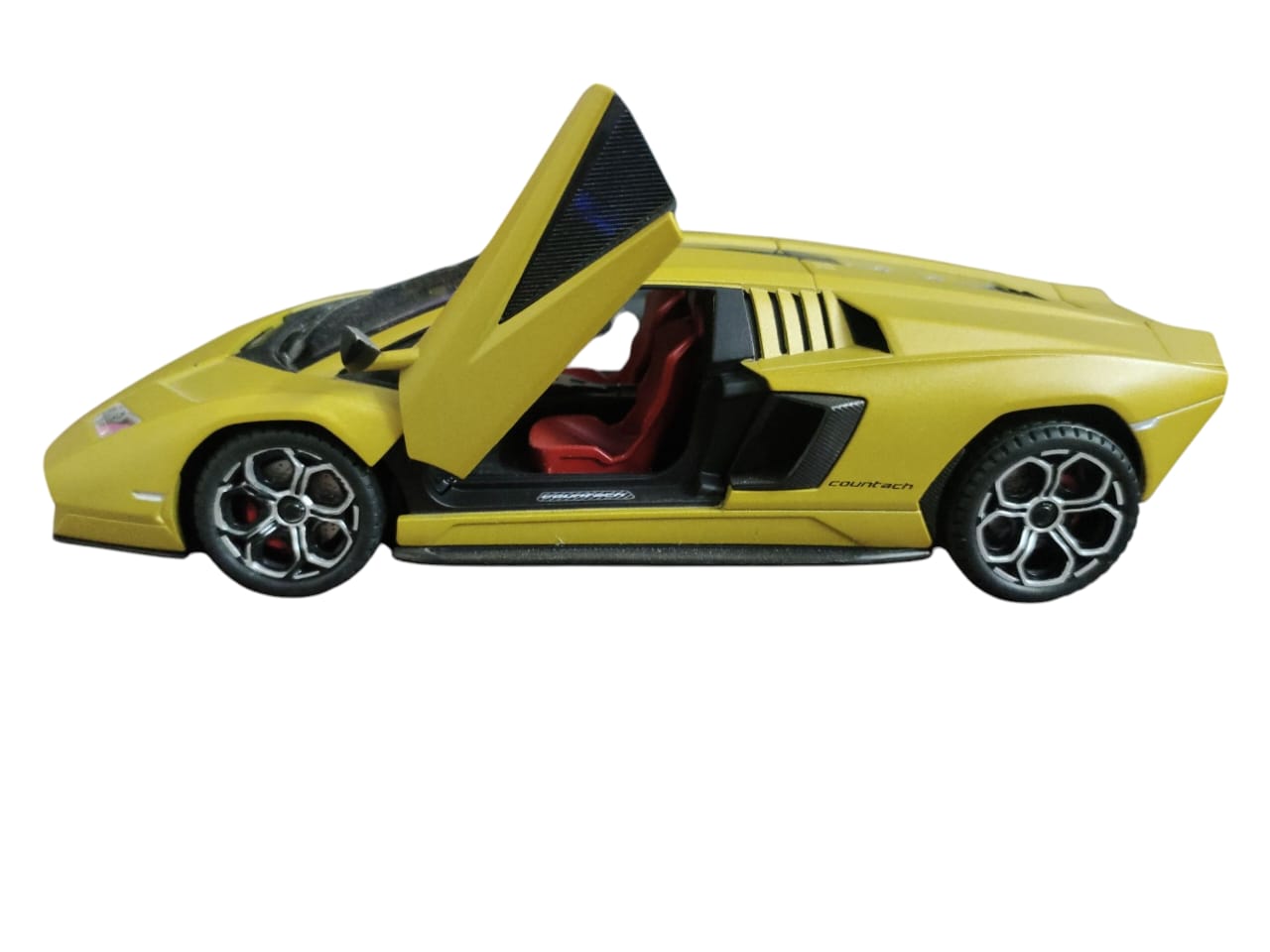 Lamborghini Die-Cast Metal Toy Car – Premium Pull-Back Model with Opening Doors