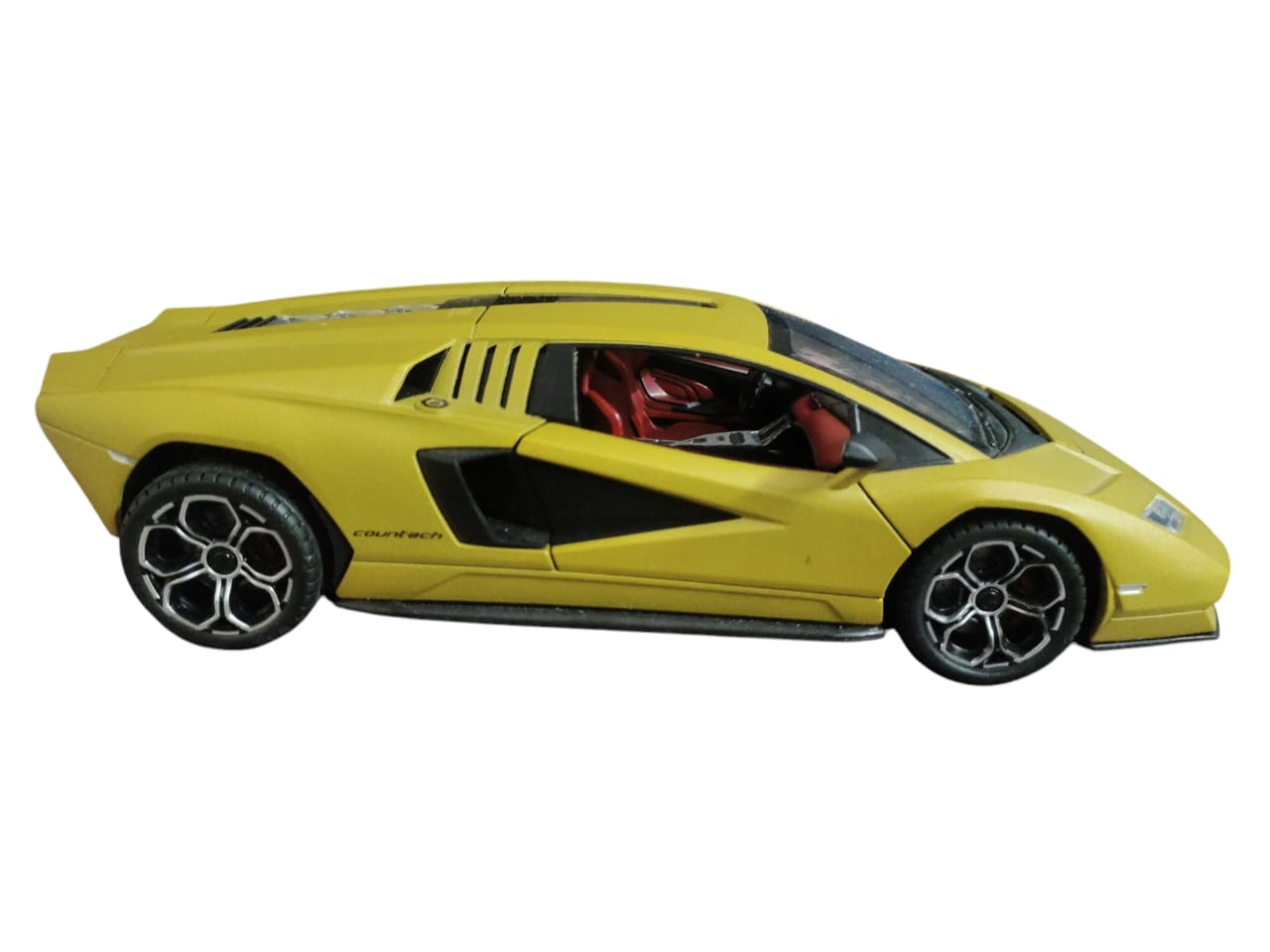 Lamborghini Die-Cast Metal Toy Car – Premium Pull-Back Model with Opening Doors